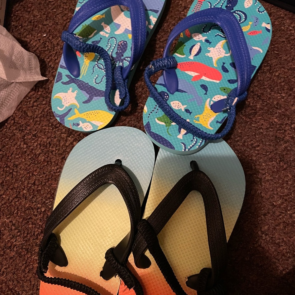 New toddler slippers slide size 8/9